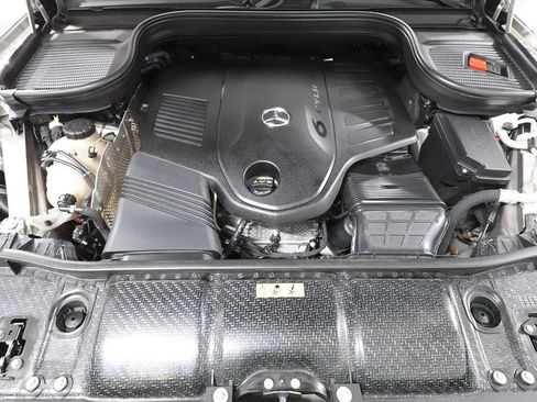 Used 2022 Mercedes-Benz GLS 450 4MATIC image 39