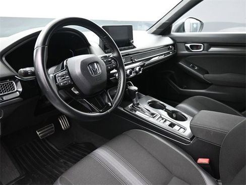 Used 2023 Honda Civic Sport image 18