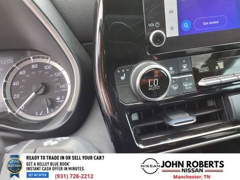 Used 2023 Toyota Highlander XLE image 24