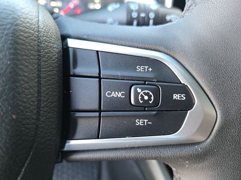 Used 2023 Jeep Compass Latitude w/ Convenience Group image 12