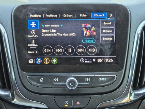 Used 2023 Chevrolet Equinox RS w/ RS Leather Package FWD image 18