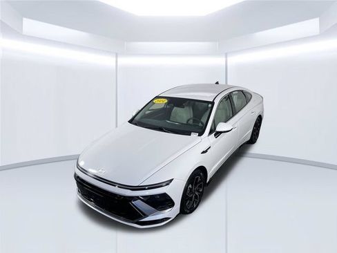 Used 2024 Hyundai Sonata SEL FWD image 43