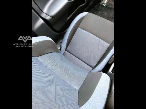 Used 2024 Nissan Versa SV image 28