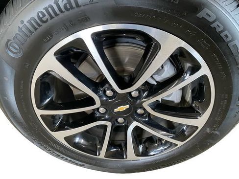 Used 2025 Chevrolet TrailBlazer LT AWD/4WD image 9