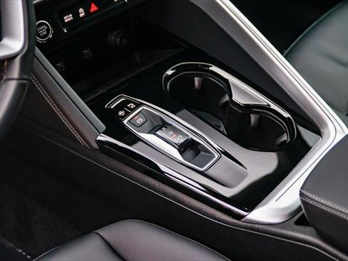 Certified 2025 Audi Q5 Premium w/ Convenience Package AWD/4WD image 22