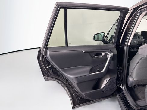 Used 2025 Toyota RAV4 XLE FWD image 26