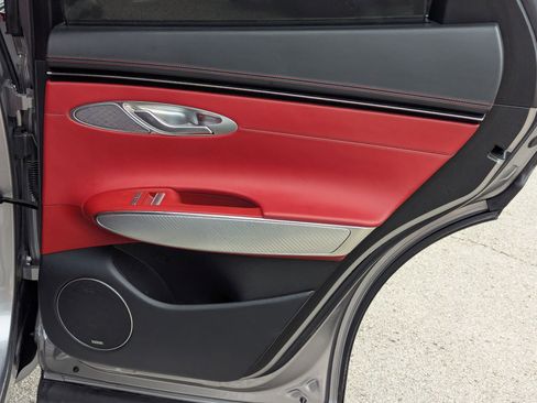 Used 2023 Genesis GV70 2.5T w/ Sport Prestige Package image 28