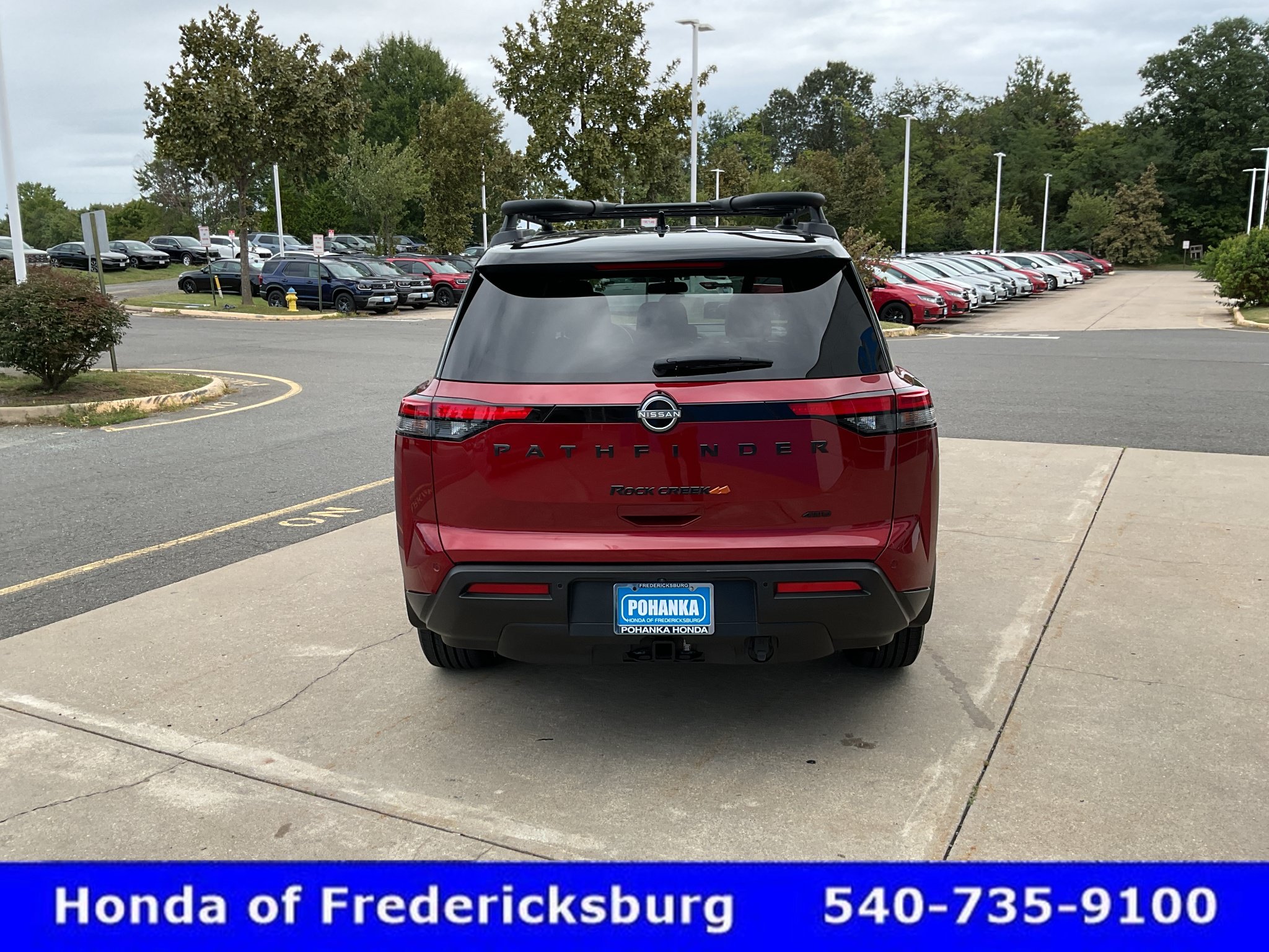 Used 2023 Nissan Pathfinder Rock Creek AWD/4WD image 5