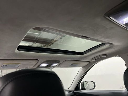 Used 2020 Kia Telluride SX w/ SX Prestige Package image 19