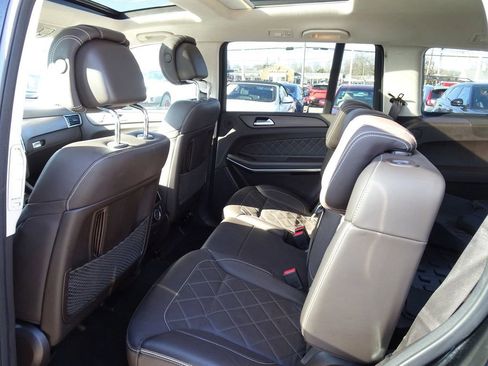 Used 2019 Mercedes-Benz GLS 550 4MATIC image 16