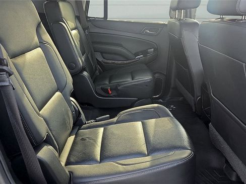 Used 2019 GMC Yukon SLT AWD/4WD image 26