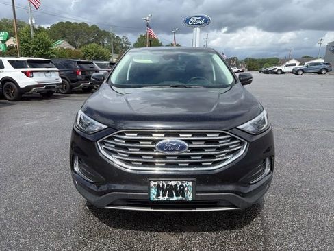 Used 2023 Ford Edge Titanium AWD/4WD image 2