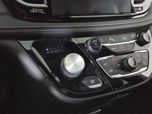 New 2026 Chrysler Pacifica Select image 22
