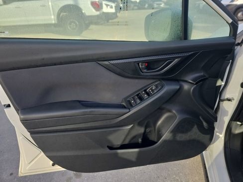 Used 2018 Subaru Crosstrek 2.0i Premium w/ Popular Package #3 image 9