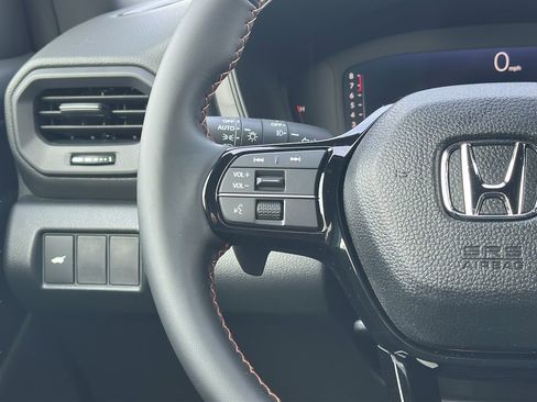 New 2026 Honda Pilot Sport image 12