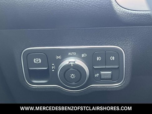 New 2026 Mercedes-Benz GLB 250 4MATIC image 26