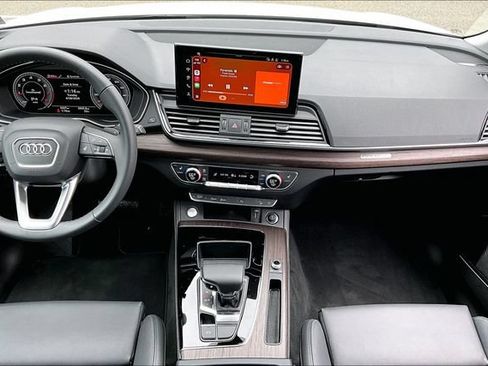 Used 2025 Audi Q5 2.0T Premium Plus w/ Premium Plus Package AWD/4WD image 15