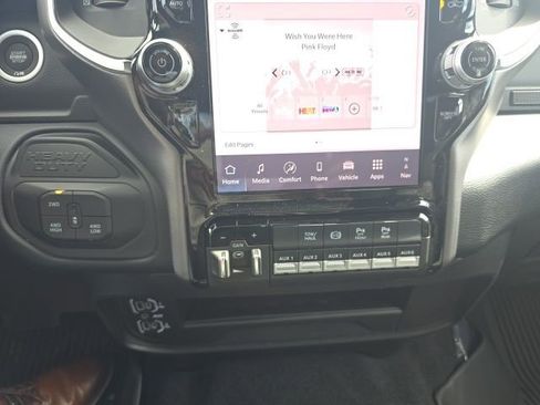 New 2026 RAM 3500 Big Horn AWD/4WD image 22