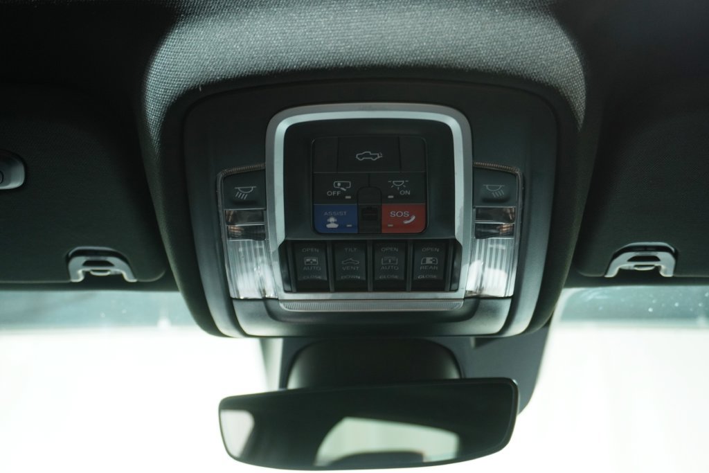 Used 2023 RAM 1500 Limited w/ Night Edition AWD/4WD image 21