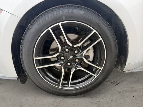 Used 2018 Ford Mustang Premium RWD image 14