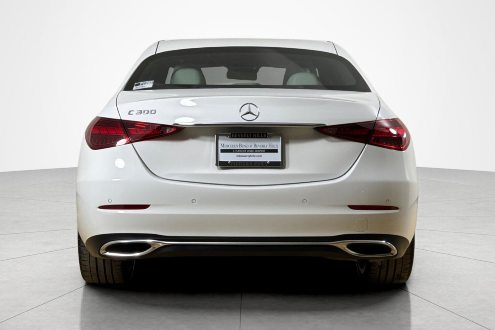 Used 2024 Mercedes-Benz C 300 Sedan image 4