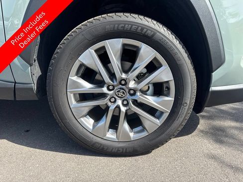 Used 2023 Toyota RAV4 XLE Premium FWD image 8