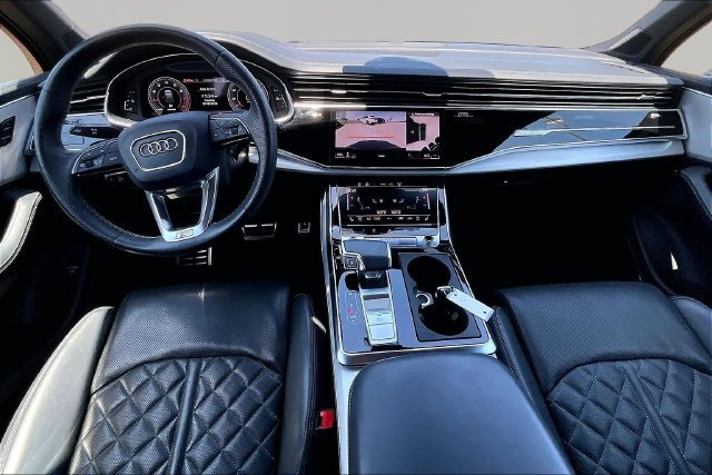 Used 2024 Audi Q7 3.0T Prestige AWD/4WD image 15