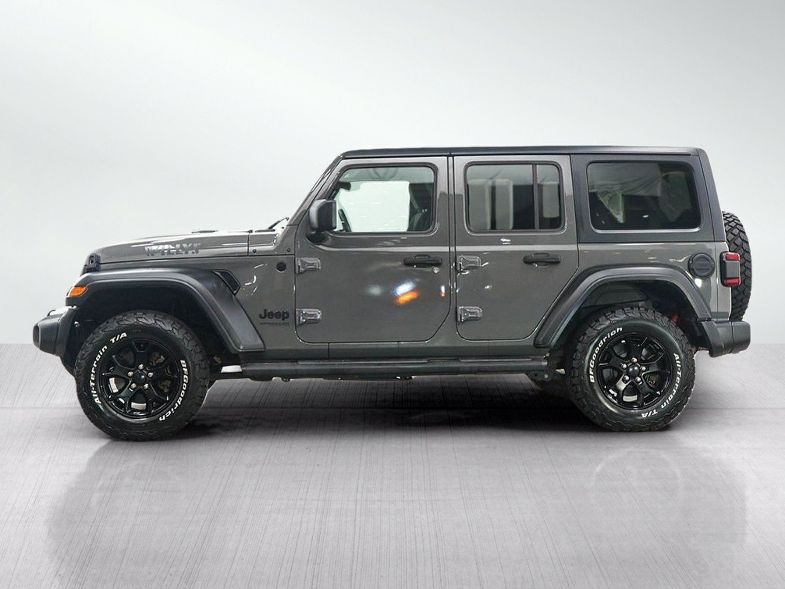 Used 2020 Jeep Wrangler Unlimited Sport AWD/4WD image 2