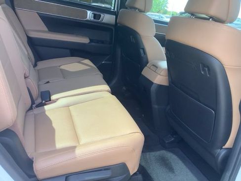 Certified 2025 Hyundai Santa Fe Limited AWD/4WD image 28