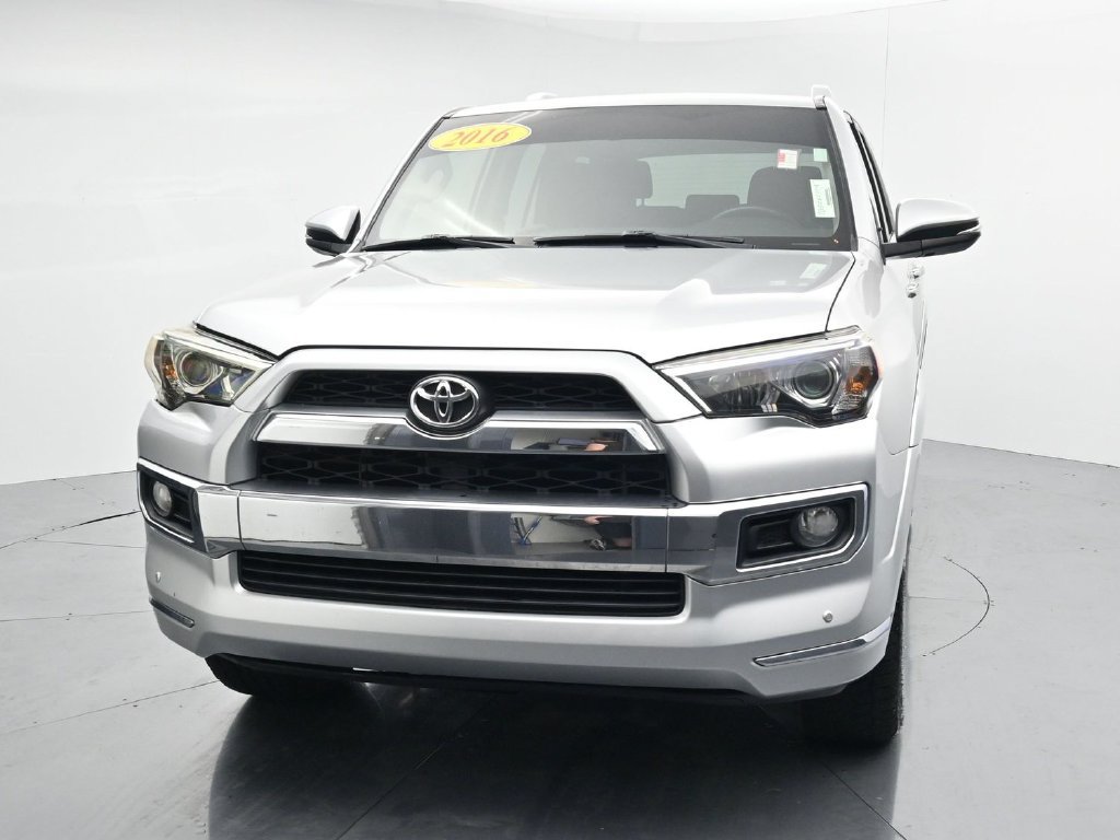 Used 2016 Toyota 4Runner Limited AWD/4WD image 3