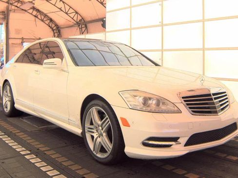 Used 2013 Mercedes-Benz S 550 w/ Sport Pkg image 3