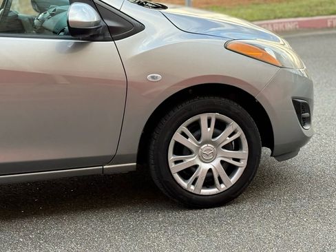 Used 2014 MAZDA MAZDA2 Sport image 9