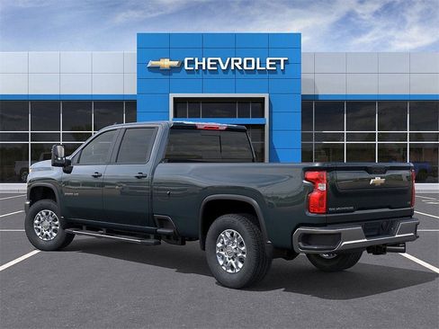 New 2026 Chevrolet Silverado 3500 LT image 4