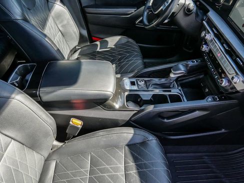 Used 2024 Kia Telluride EX X-Line AWD/4WD image 39