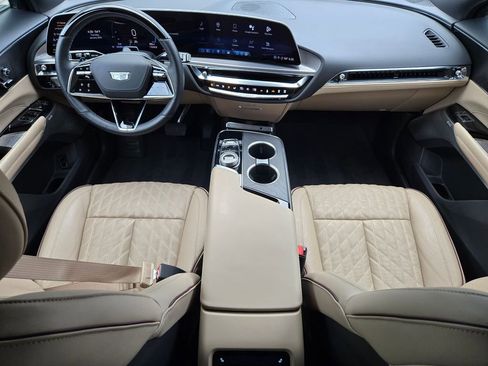 Certified 2024 Cadillac Lyriq Luxury w/ Nappa Leather Package image 13