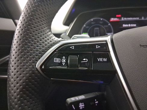 Used 2023 Audi e-tron GT Prestige w/ Prestige Package image 14