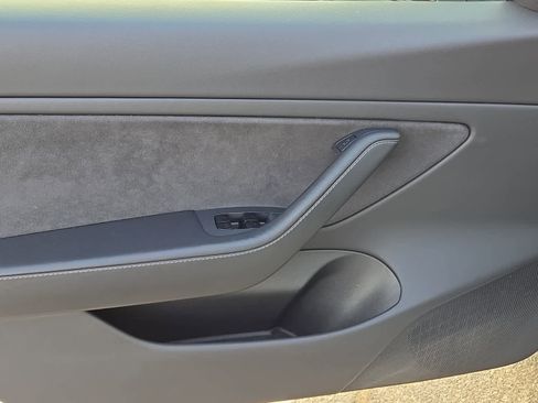 Used 2021 Tesla Model 3 Long Range image 9