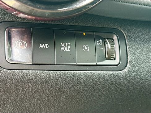 Used 2025 Chevrolet Equinox RS w/ Convenience Package III AWD/4WD image 10