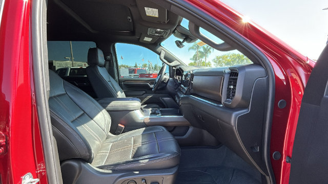 Used 2024 Chevrolet Silverado 2500 High Country w/ High Country Premium Package AWD/4WD image 11