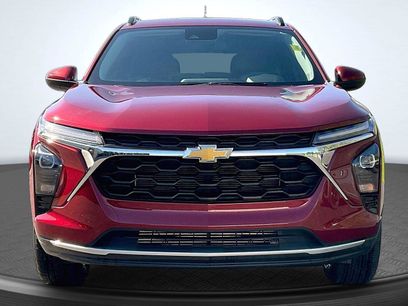 Used 2025 Chevrolet Trax LT
