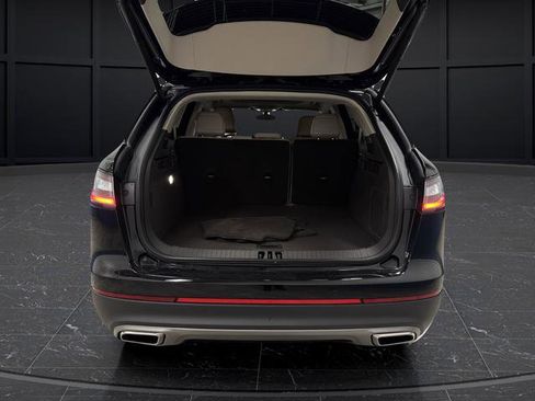 Used 2023 Lincoln Nautilus Reserve image 15