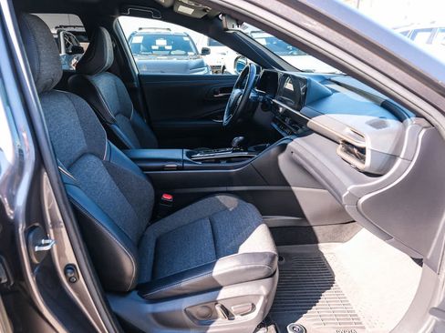 Certified 2024 Toyota Crown w/ Carpet Mat Package (TMS) AWD/4WD image 18
