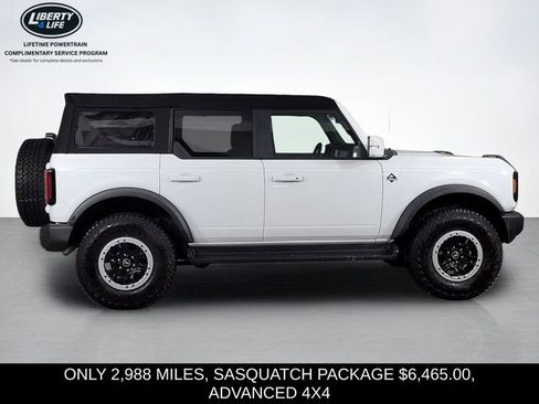 Used 2025 Ford Bronco Outer Banks w/ Sasquatch Package image 2