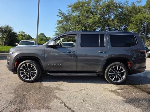 Used 2022 Jeep Wagoneer Series II w/ Convenience Group I AWD/4WD image 4