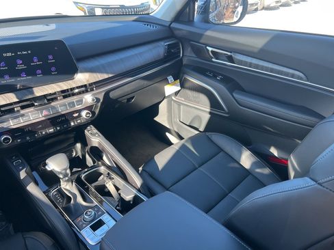 New 2025 Kia Telluride EX image 12