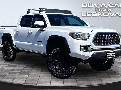 Used 2019 Toyota Tacoma TRD Off-Road w/ TRD Premium Off Road Package AWD/4WD image 1