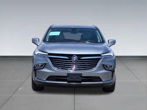 Used 2024 Buick Enclave Essence AWD/4WD image 9