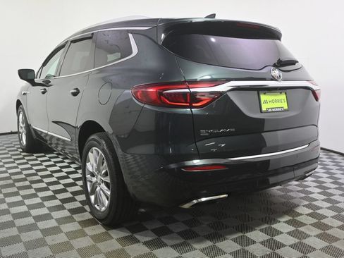 Used 2021 Buick Enclave Essence w/ Sound and Sites Package AWD/4WD image 4