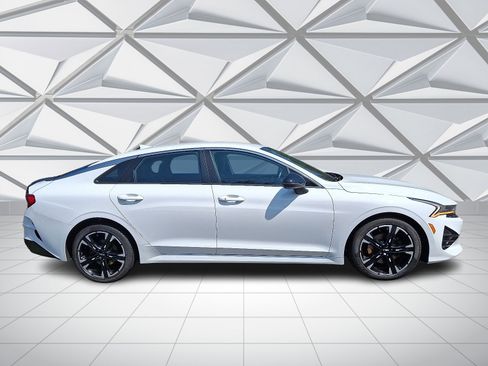 Used 2022 Kia K5 GT-Line image 12