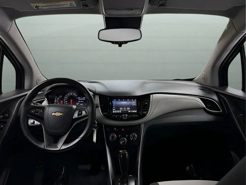 Used 2020 Chevrolet Trax LS w/ Tint and Cruise Package FWD image 22
